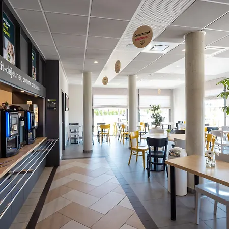 B&B Hotel Troyes Magasins D'Usine-3