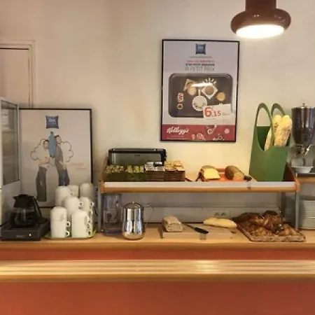 Ibis Budget Arles Sud Fourchon-3