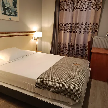 Hotel Azur-3