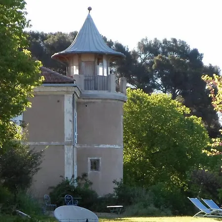 Pavillon De Beauregard-2