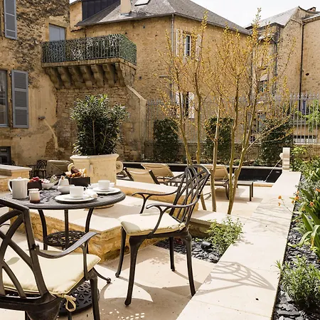 Le Petit Manoir-3
