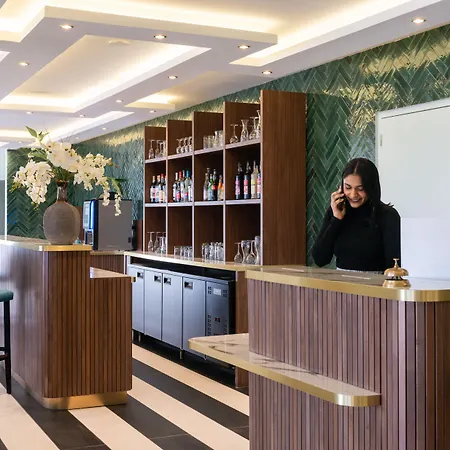 The Originals Boutique, Hotel Porte De Dieppe-3