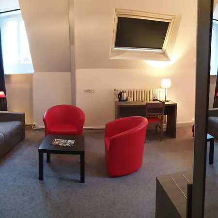 Hotel Le Rohan Charme Et Caractere-3