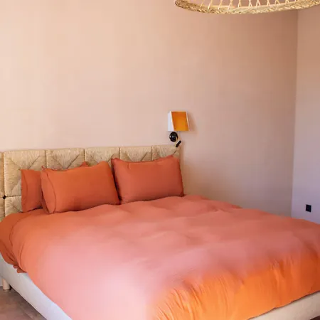Le Clos Des Aromes-3
