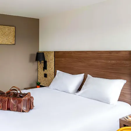 Greet Hotel Chatellerault-3