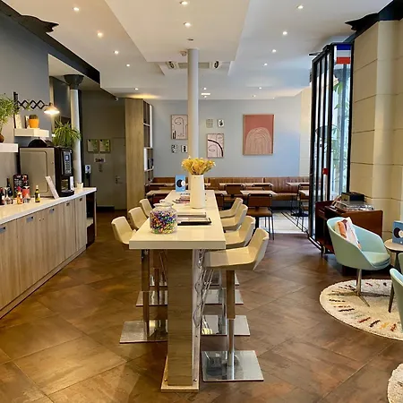 Grand Hotel Clichy Paris - Boutique Hotel-3