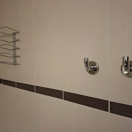 Comfort Hotel Orleans Saran-3
