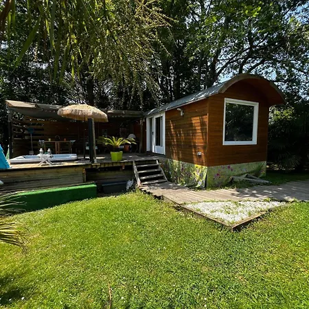 MAROSENIA TTIKI - Cabanes et Spa-3