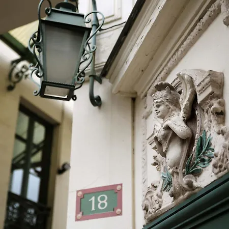Hotel Du Cheval Rouge-2