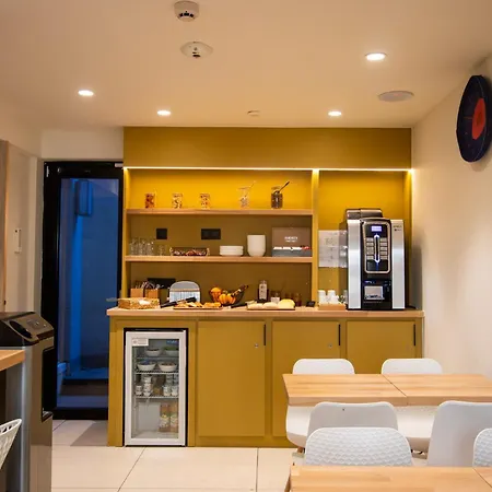 Hotel Ambassadeur-3