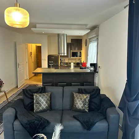 Superbe appartement tout équipé avec parking.-2