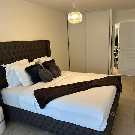 Superbe appartement tout équipé avec parking.-3