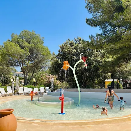 Village Pierre&Vacances Pont Royal en Provence-2