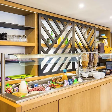 Ibis Styles Rouen Val De Reuil-3