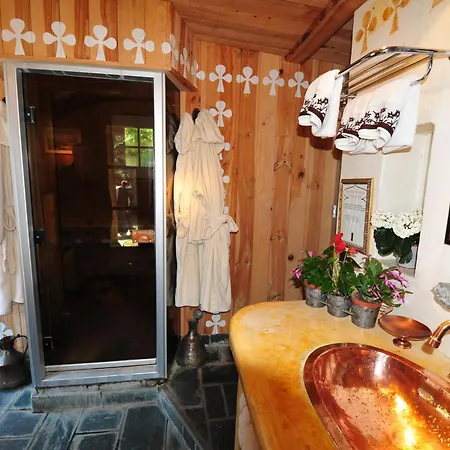 Hotel Les Chalets De Philippe Avec Jacuzzis Privatifs-2