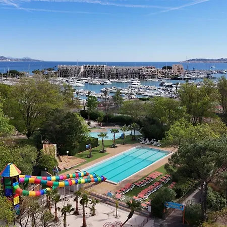 Marina Hôtel Club à 2 minutes de la Plage-2