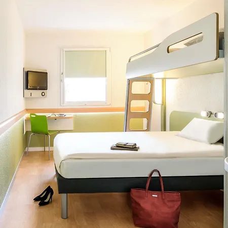 Ibis Budget Roye-3