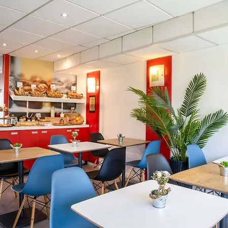 ibis Cannes Plage La Bocca-3