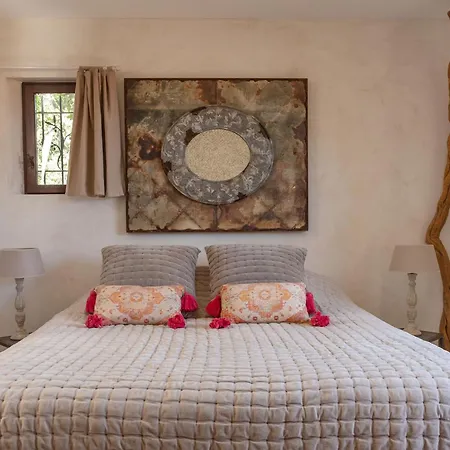 Le Clos Des Cambres-3