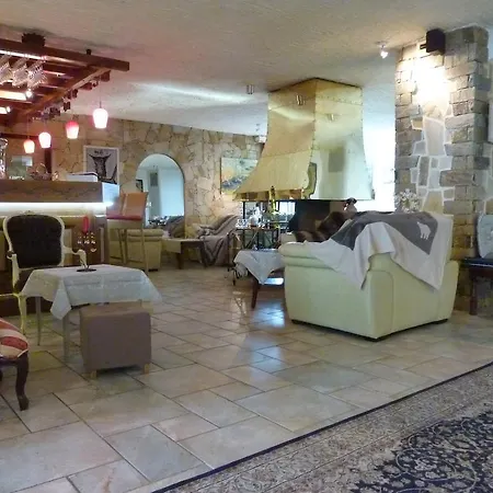 Hotel Les Ancolies-3