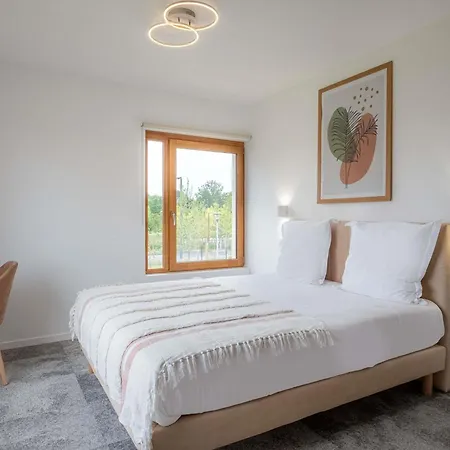 Ibis Styles Amiens Sud-3