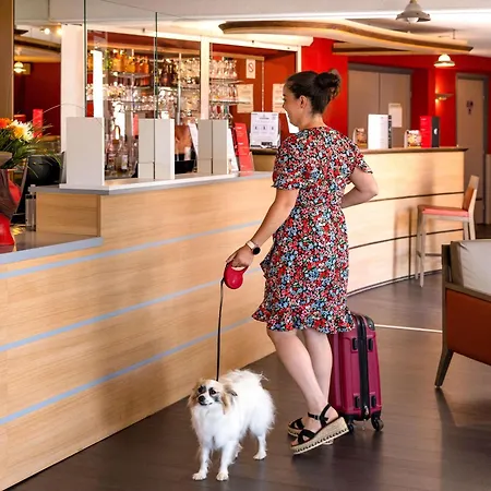 Hotel Ibis Autun-3