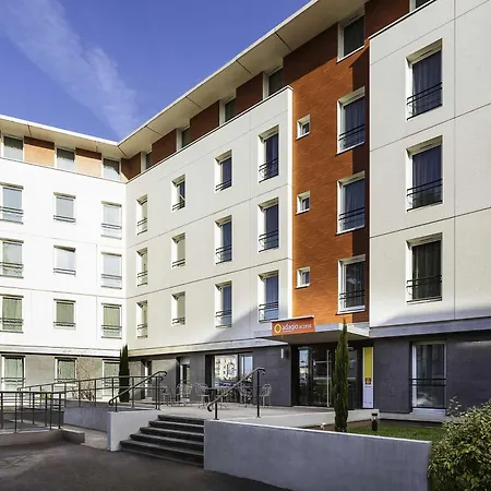 Aparthotel Adagio Access Orleans-2