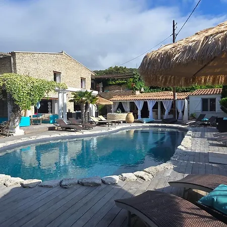 Villa Petra Bianca Suites&Chambres-2