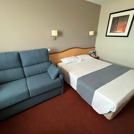Brit Hotel Confort Montauban-2