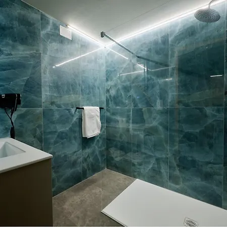Logis Hotel La Goutte D'eau-3
