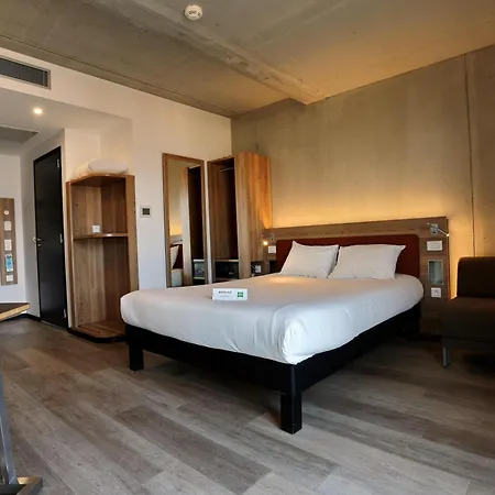 Ibis Styles Ajaccio Napoleon-2