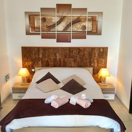 L'Escale Cote Bleue B&B And Spa-2