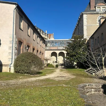 Hotellerie Saint Yves-3