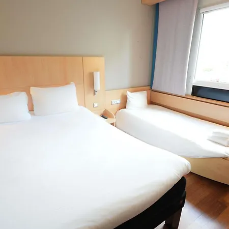 Hôtel Ibis Vitré Centre Ville climatisé-3