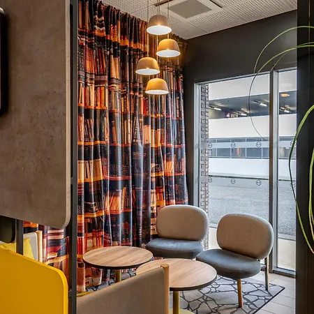 B&B HOTEL Bordeaux Bassins à flot-3