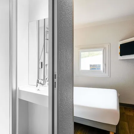 Hotel F1 Lyon Genay Massieux-3