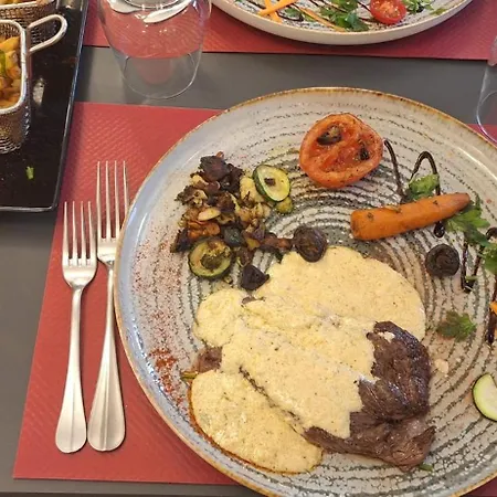Logis Hotel - Le Petit Bellon-2