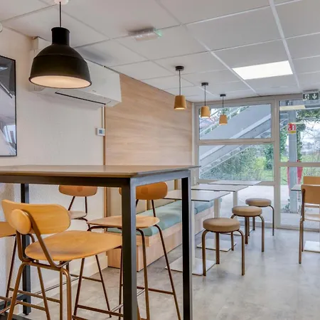 Premiere Classe Lyon Est Aeroport Saint Exupery-2