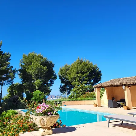 Chambre privée, piscine, pool house, cuisine d'été-2