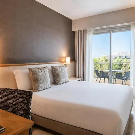 The Originals Boutique, Hotel Les Strelitzias-2