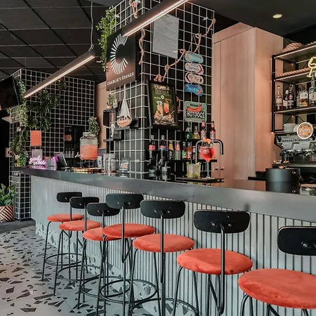 Ibis Martigues Centre-3