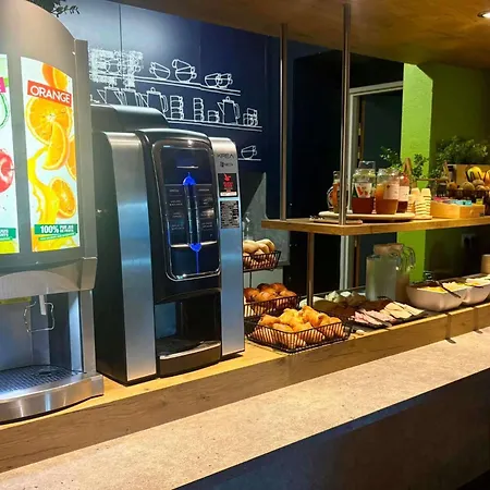 Ibis Budget Granville-2