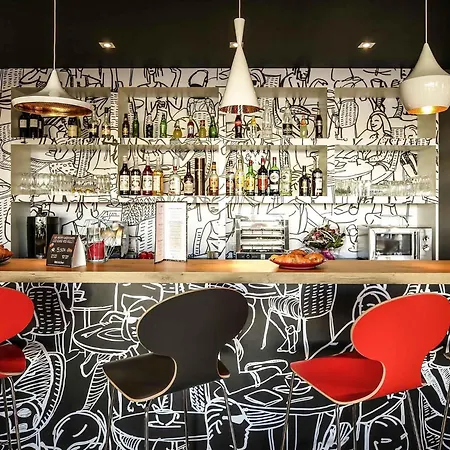 Ibis Niort Est Mendes France-3