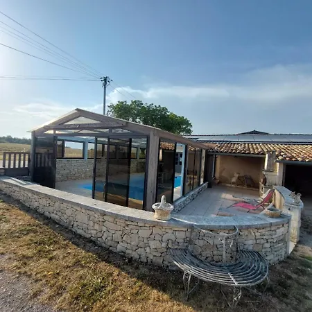Gîte de caractère au pied du Mont Ventoux avec piscine couverte-2