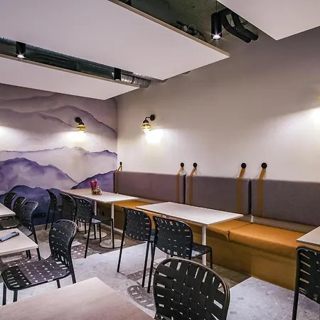 ibis Styles Albertville-3