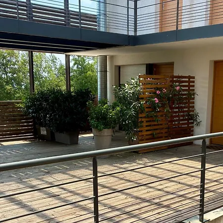 Studios Nuitée en Provence-3