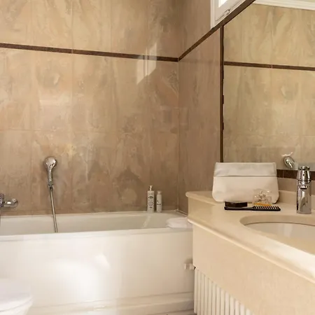 Hotel London-2