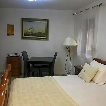 Chambre Du Couvent-3