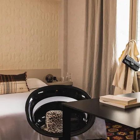Lhotel - Face Au Chateau - Boutique Hotel Et Seminaires-2