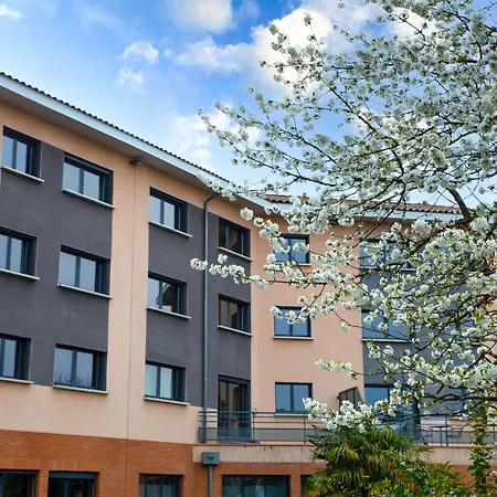 Clarion Aparthotel Toulouse Blagnac Airport-3